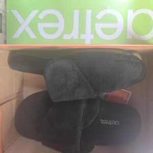 Aetrex® Mandy Faux Fur Slipper Black